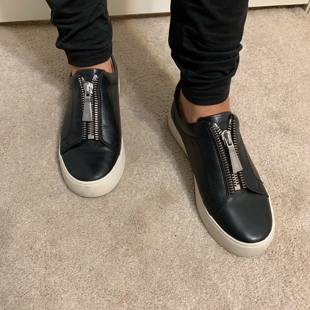 Women’s Black Frye Lena Zip Platform Sneaker